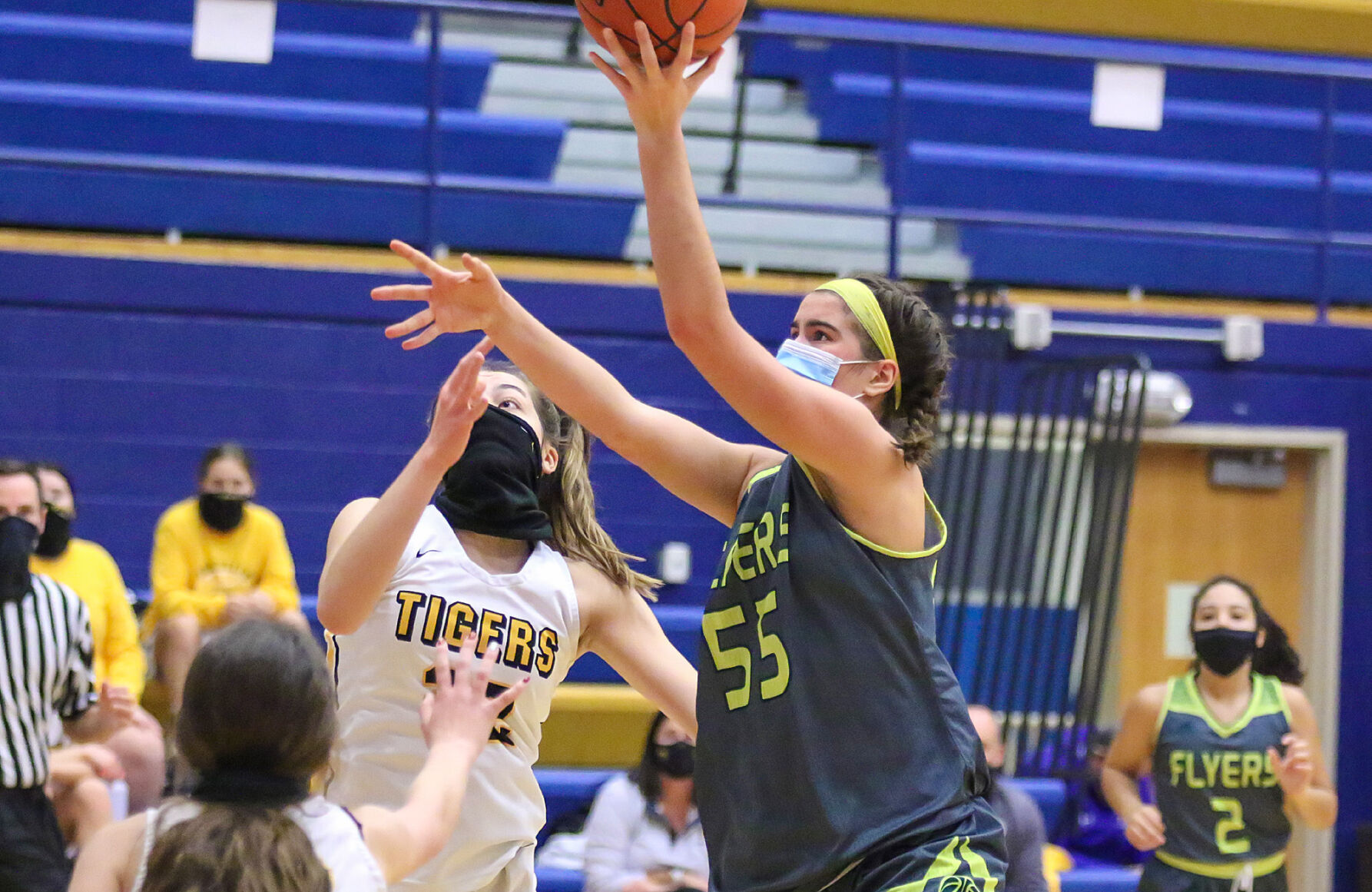 Lindbergh vs. Oakville girls basketball